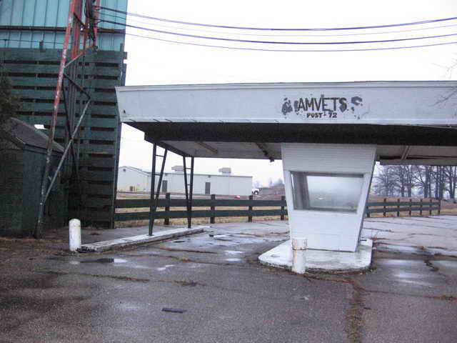 Piqua 36 Drive-In - 2006 Photo
